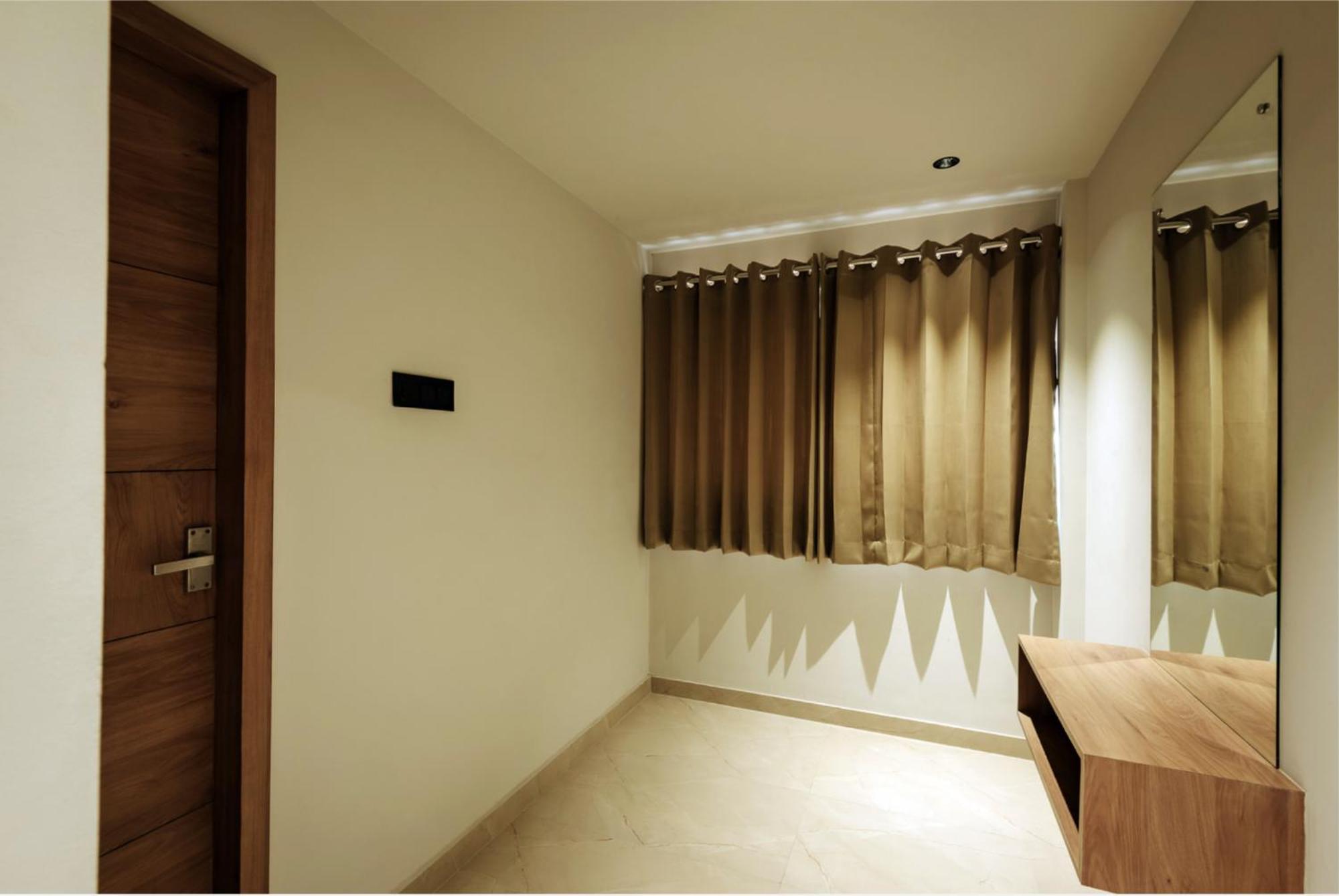 Hotel Beverly Plaza קוז'יקודה מראה חיצוני תמונה