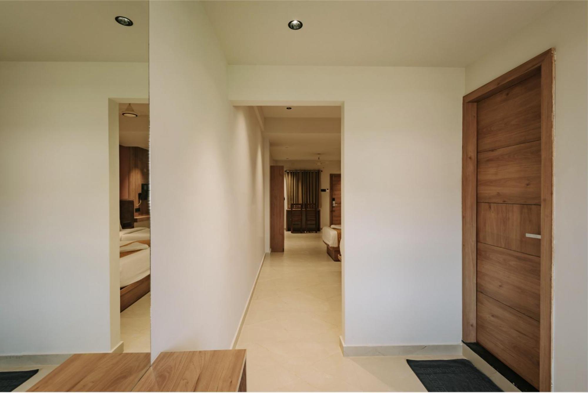 Hotel Beverly Plaza קוז'יקודה מראה חיצוני תמונה